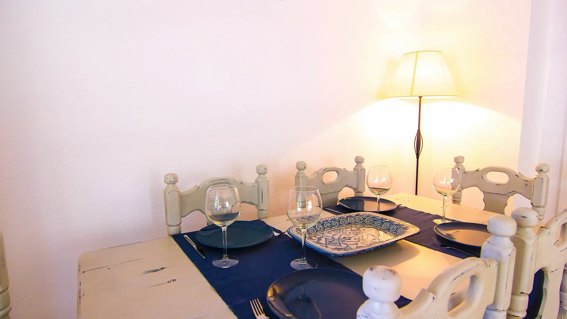 Apartment Oleholidays Apartamento Capri Marbella Spain